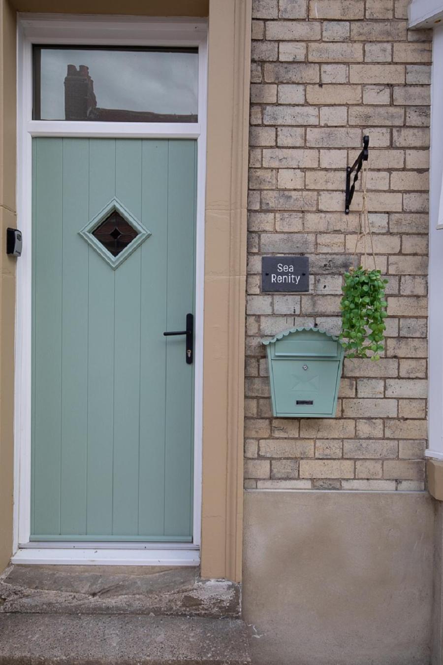 Sea Renity Villa Whitby Ngoại thất bức ảnh