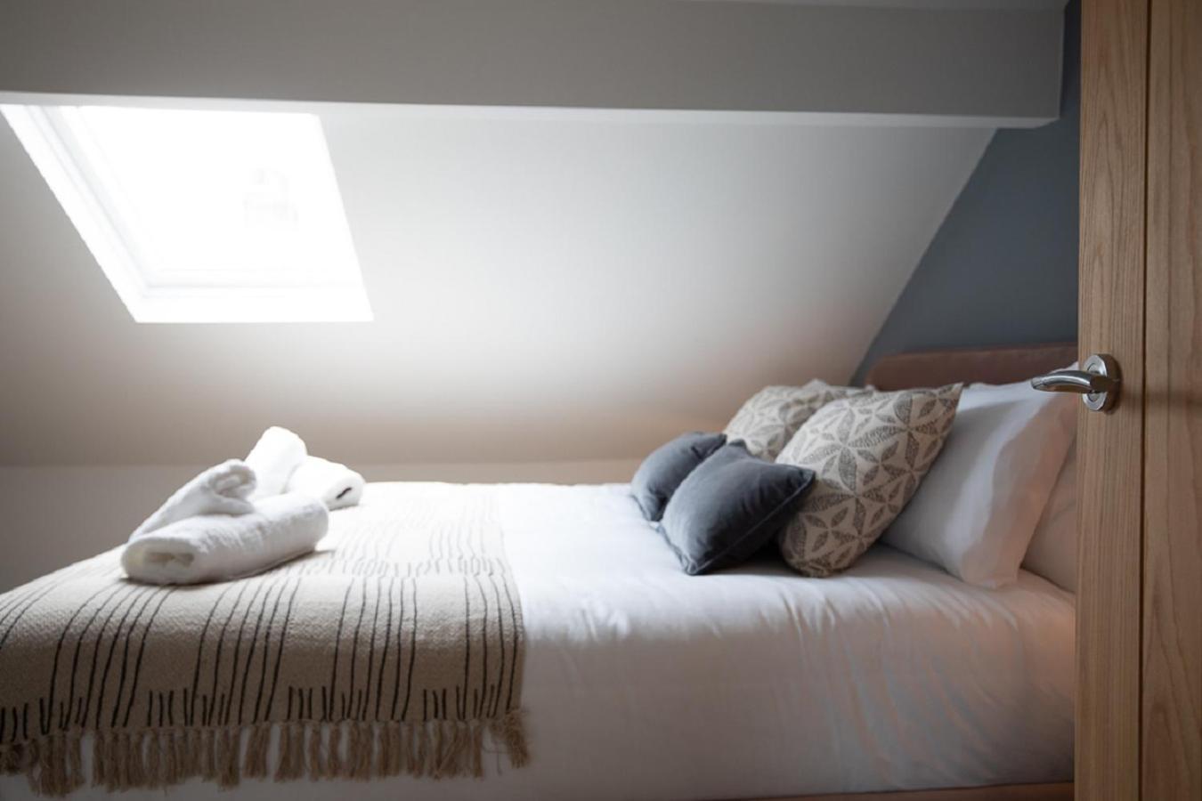 Sea Renity Villa Whitby Ngoại thất bức ảnh